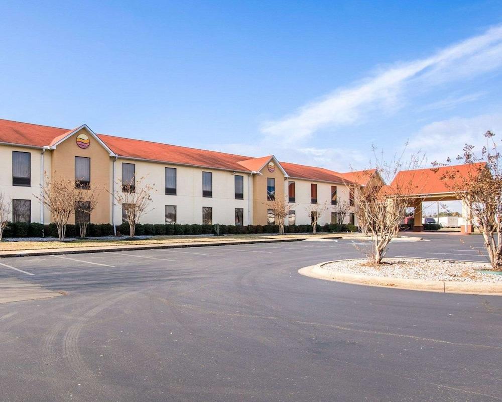Comfort Inn Livingston photo 38