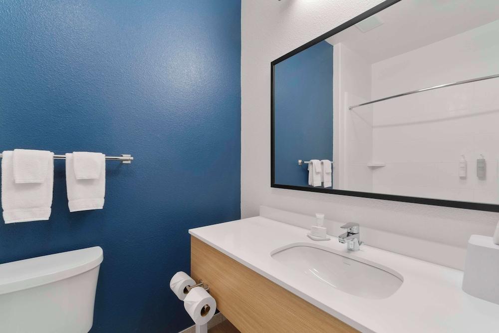 Spark by Hilton San Antonio Dominion photo 17