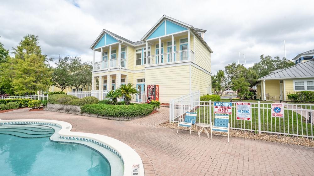 Barefoot Suites photo 27