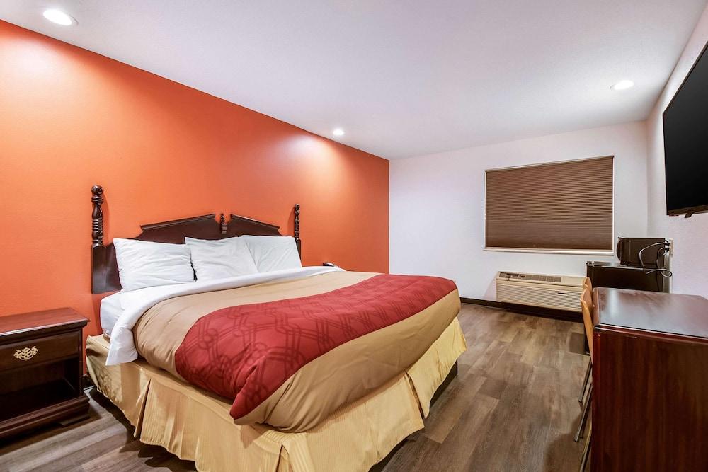 Econo Lodge Franklin photo 14