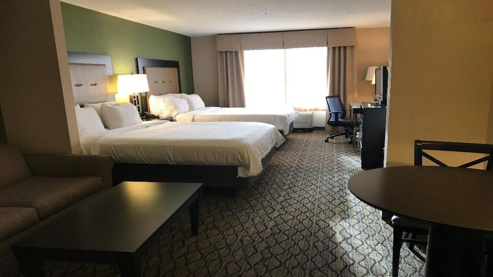 Holiday Inn Express Hotel & Suites Winchester by IHG photo 9