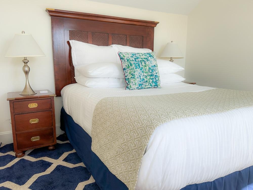 Harborside Inn photo 7