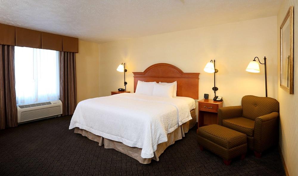Hampton Inn Waterloo Cedar Valley photo 50