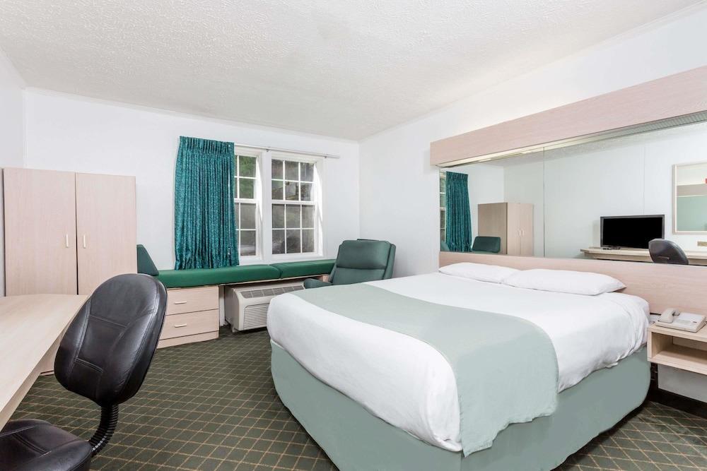 Microtel Inn by Wyndham Athens photo 7