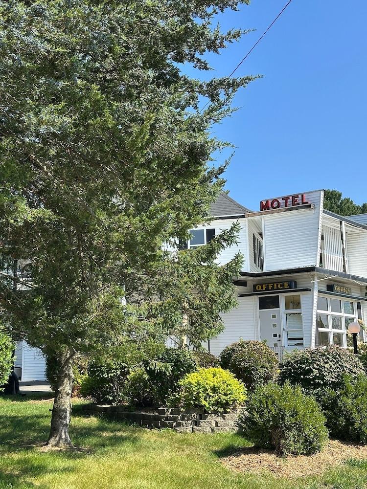 The Juniper Motel & Resort photo 3