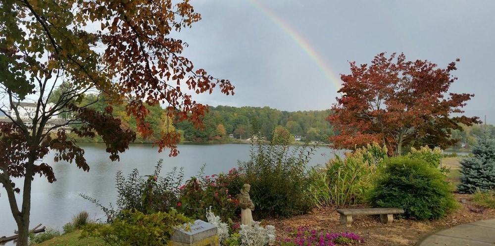 The Terrace at Lake Junaluska photo 34