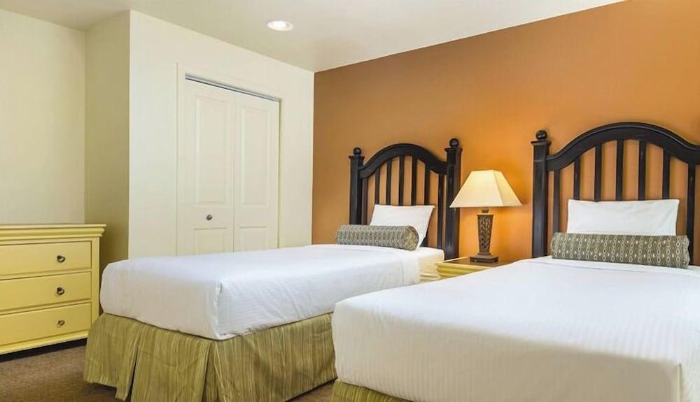 Tropicana Condos photo 9