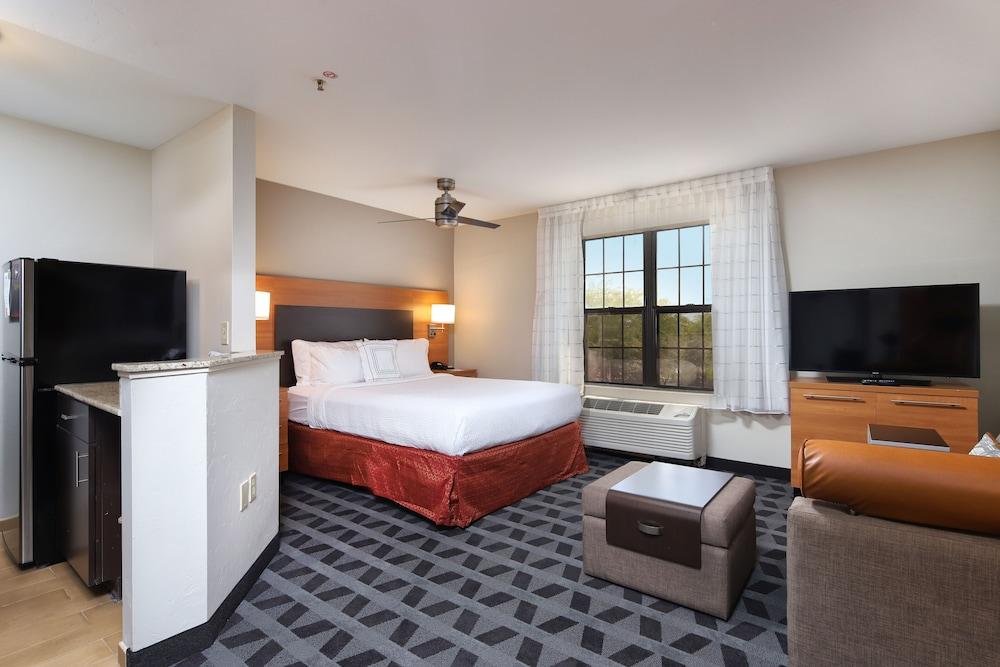 TownePlace Suites by Marriott Tucson photo 11