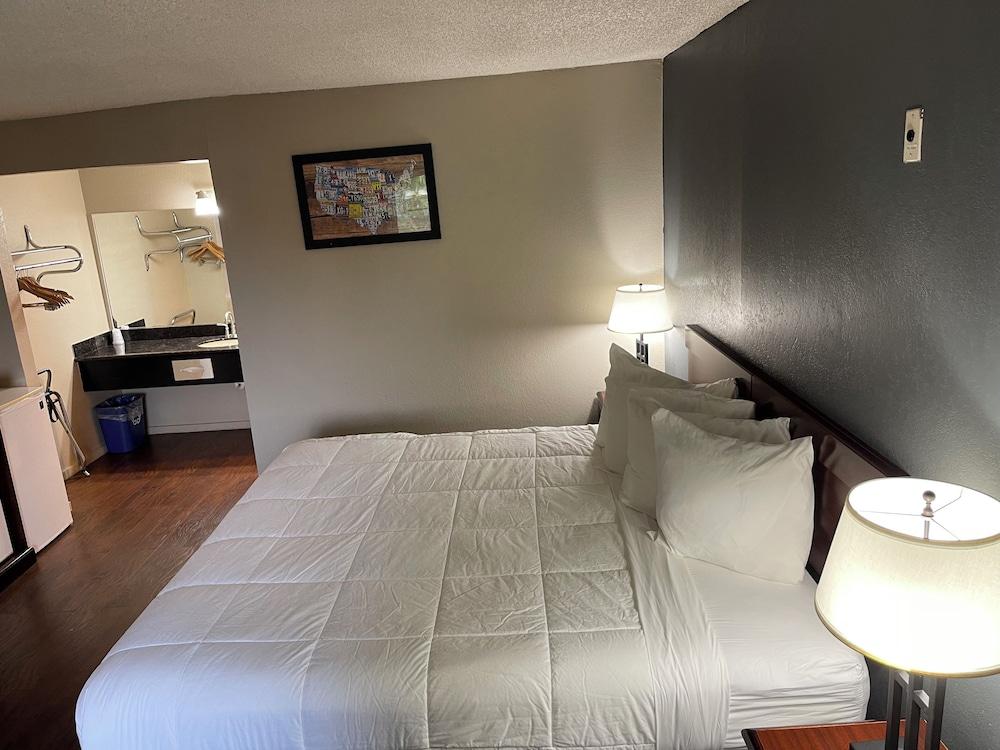 Inn at Lake Washington By OYO I-405 photo 13