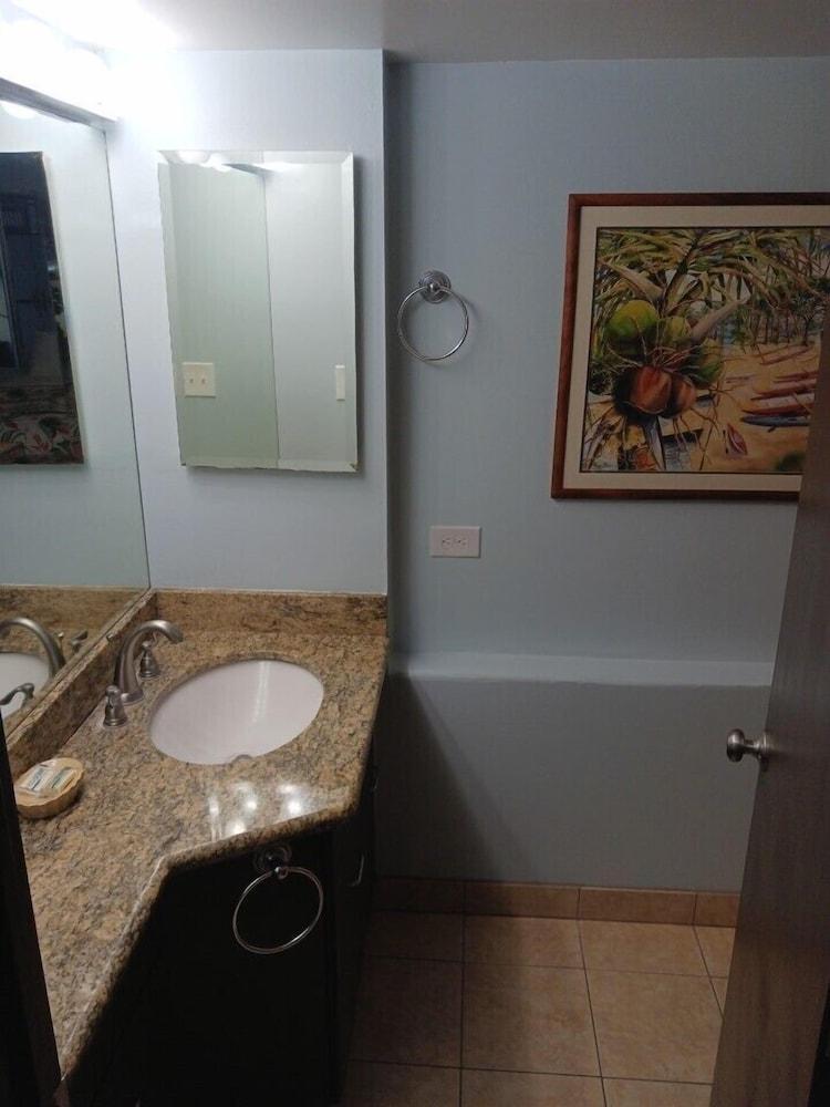 Diamond Head Beach Hotel photo 26