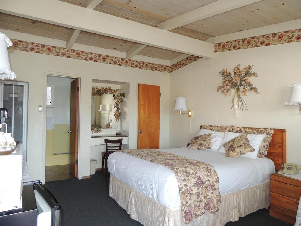 Sundown Inn photo 4
