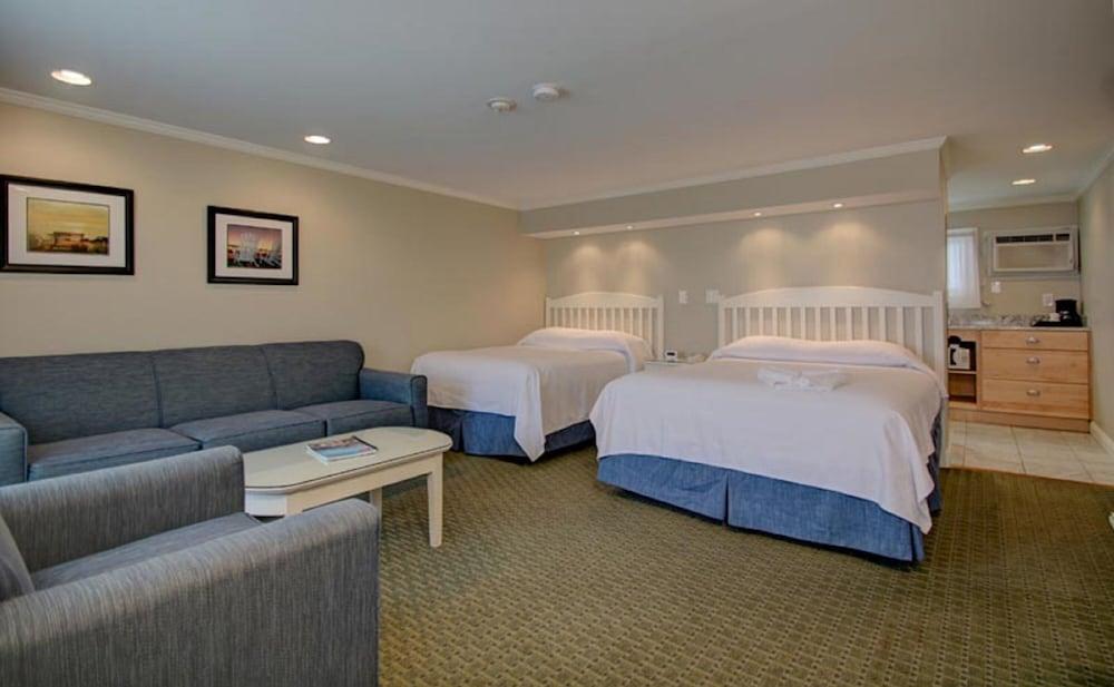 Sea Chambers Motel photo 13