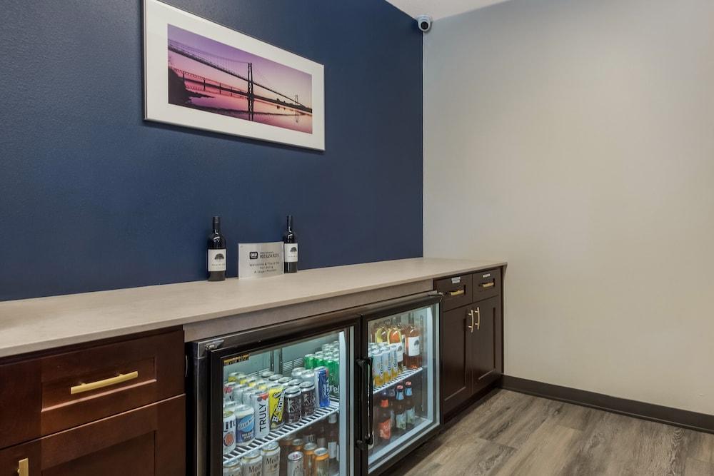 SureStay Plus Hotel by Best Western Highland Poughkeepsie photo 24