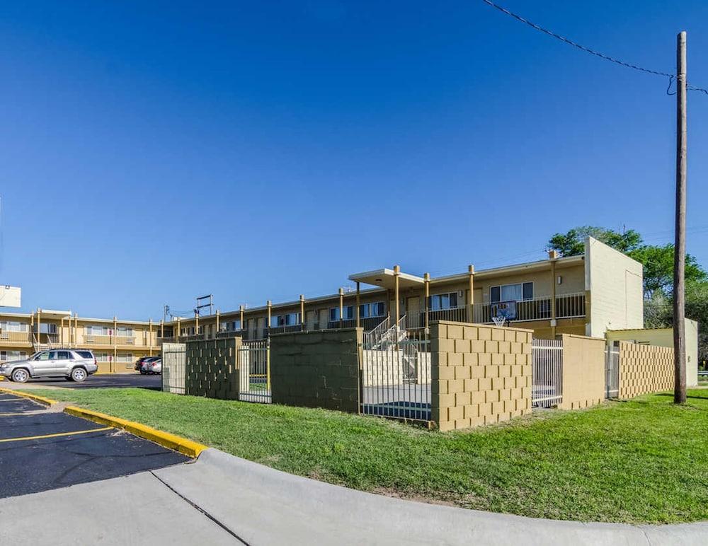 Executive Inn photo 23