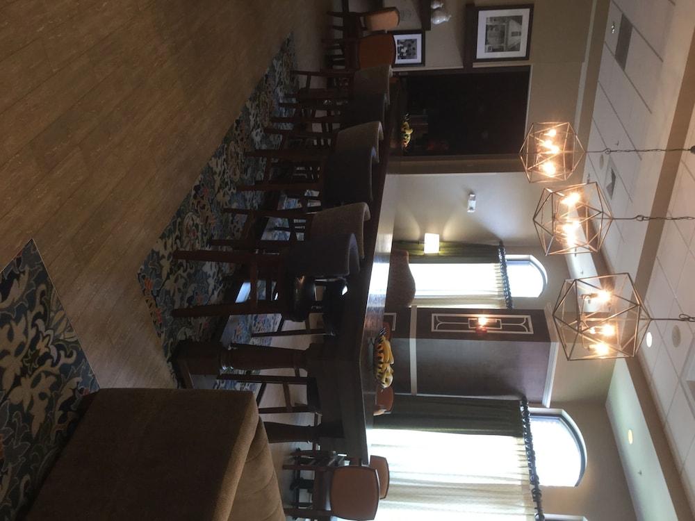Hampton Inn Charlotte-Belmont at Montcross photo 15