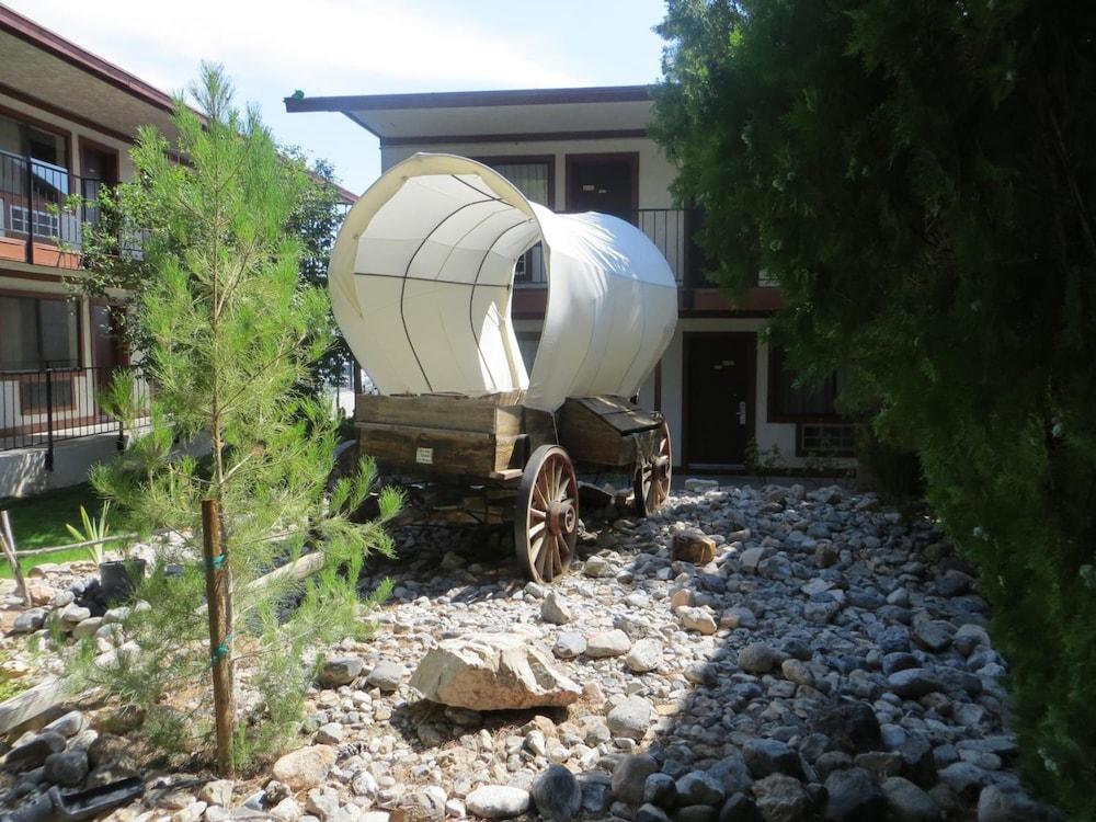 Saddle West Hotel and Casino and RV Park photo 16