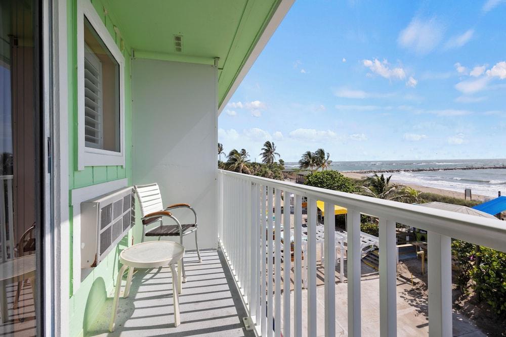 Oceanfront Inn photo 5