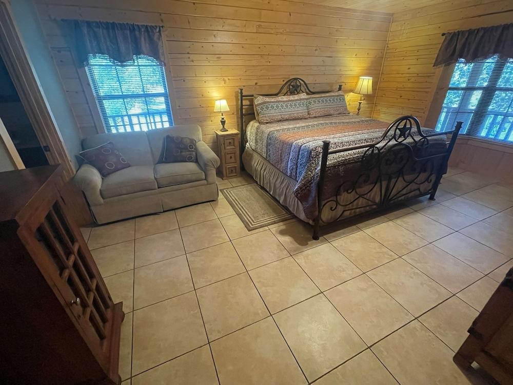 Thunderbird Resort & Event Center photo 9