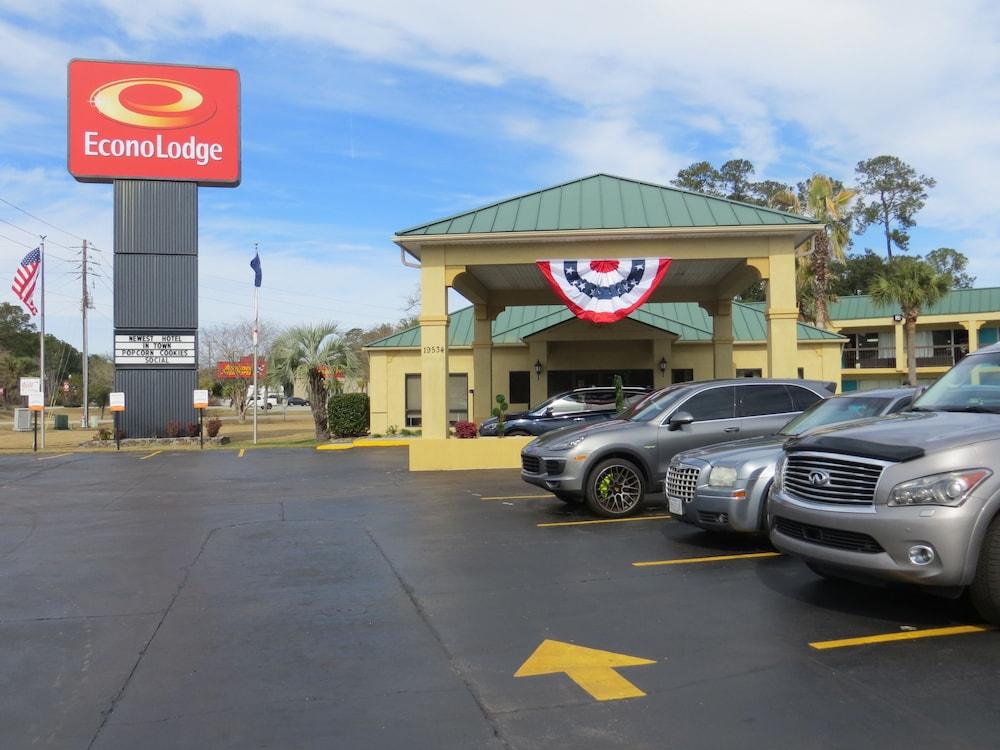 Econo Lodge Inn & Suites Hardeeville I-95 photo 49