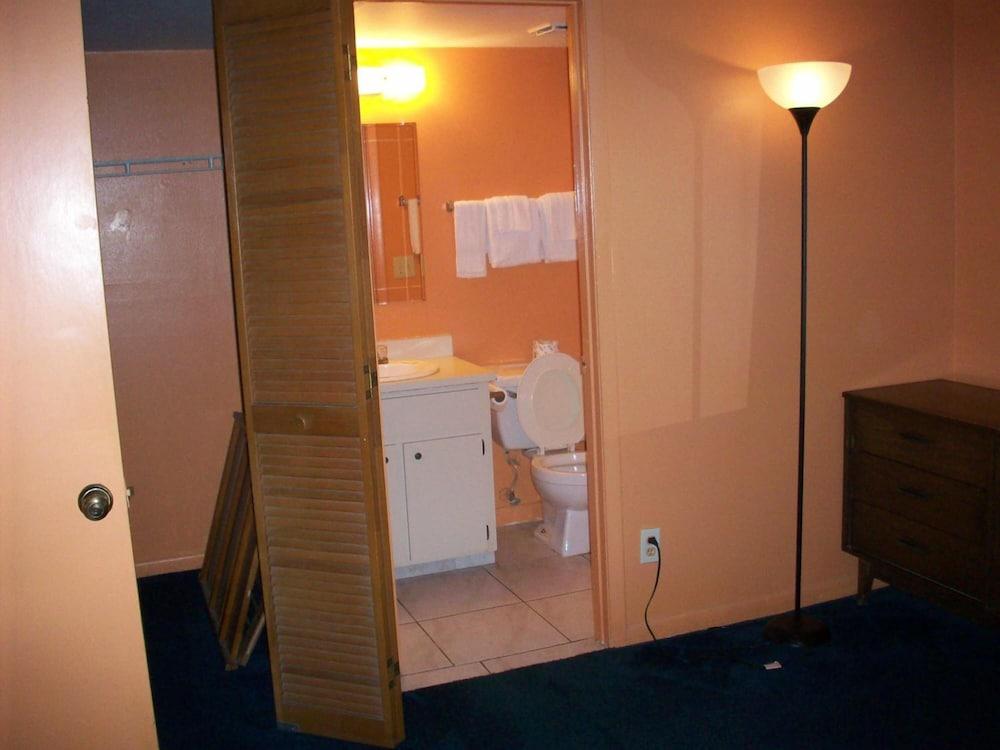 All Suite Motel photo 22