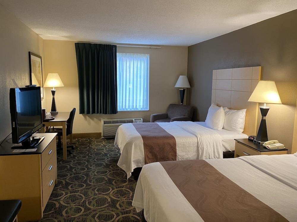 Quality Inn Geneseo photo 26