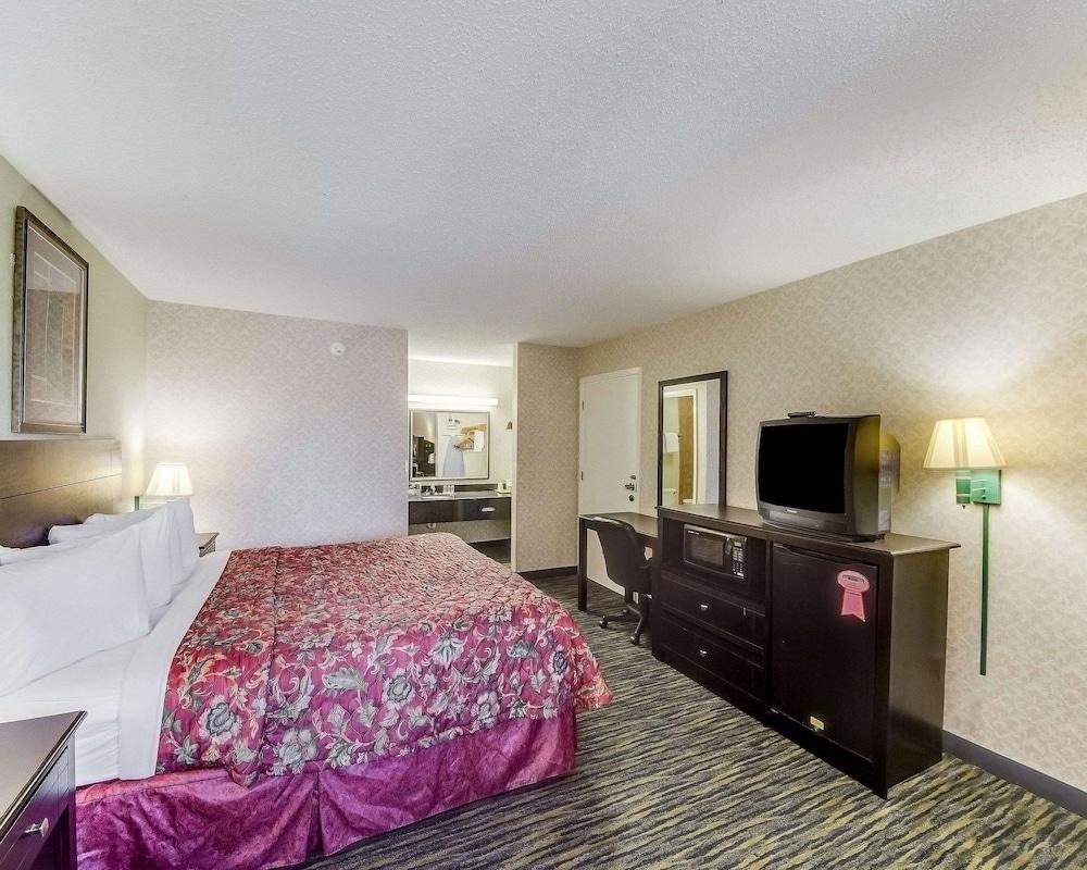 Econo Lodge Falfurrias Hwy 281 photo 8