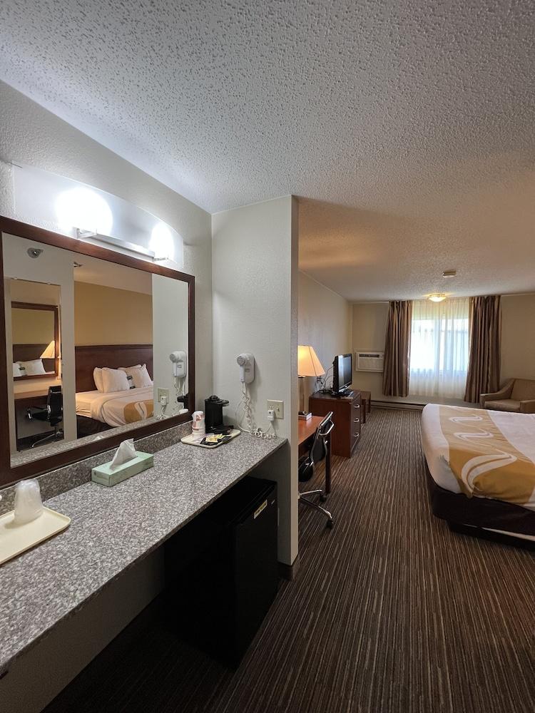 Quality Inn Mitchell I-90 photo 14