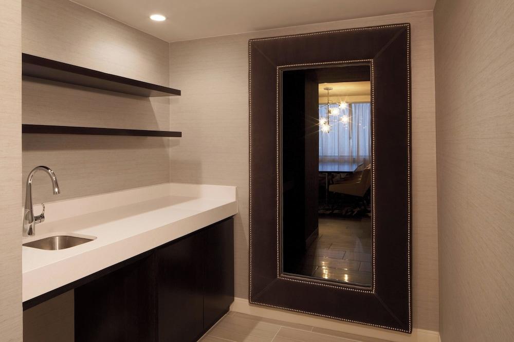 Dallas/Fort Worth Airport Marriott photo 30