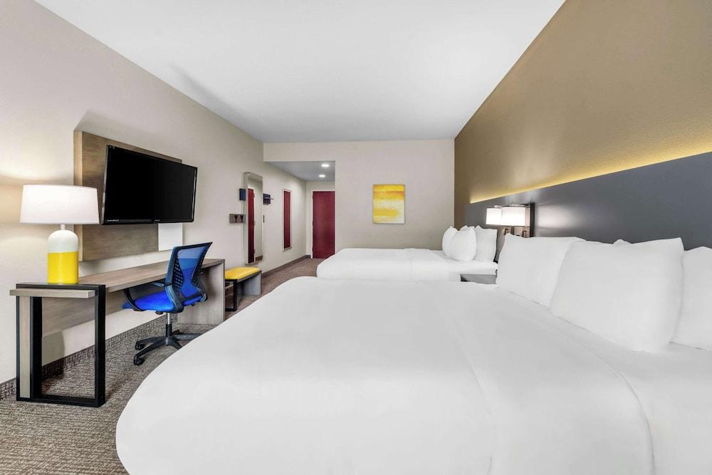 Comfort Inn Harriman photo 36