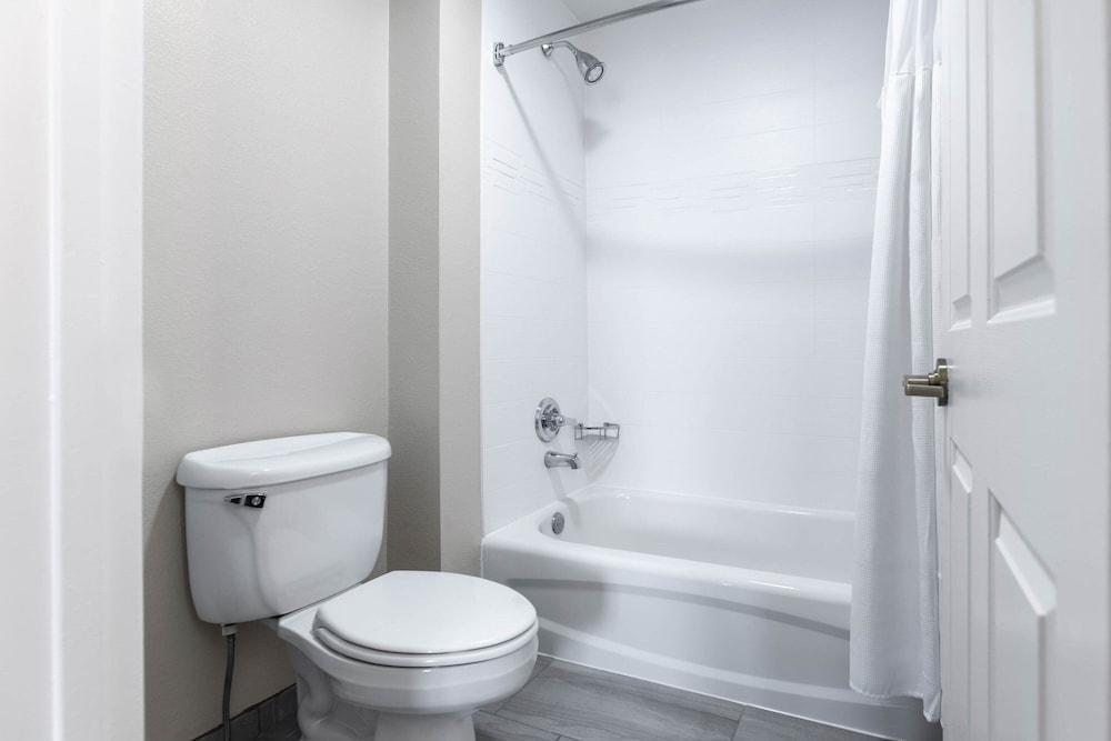 Residence Inn Marriott Easton photo 34