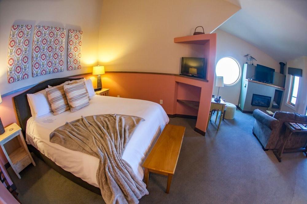 Blue Wave Inn photo 7