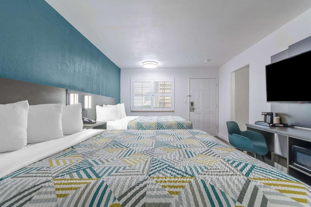 Studio 6 Suites Madera, California - Yosemite photo 12