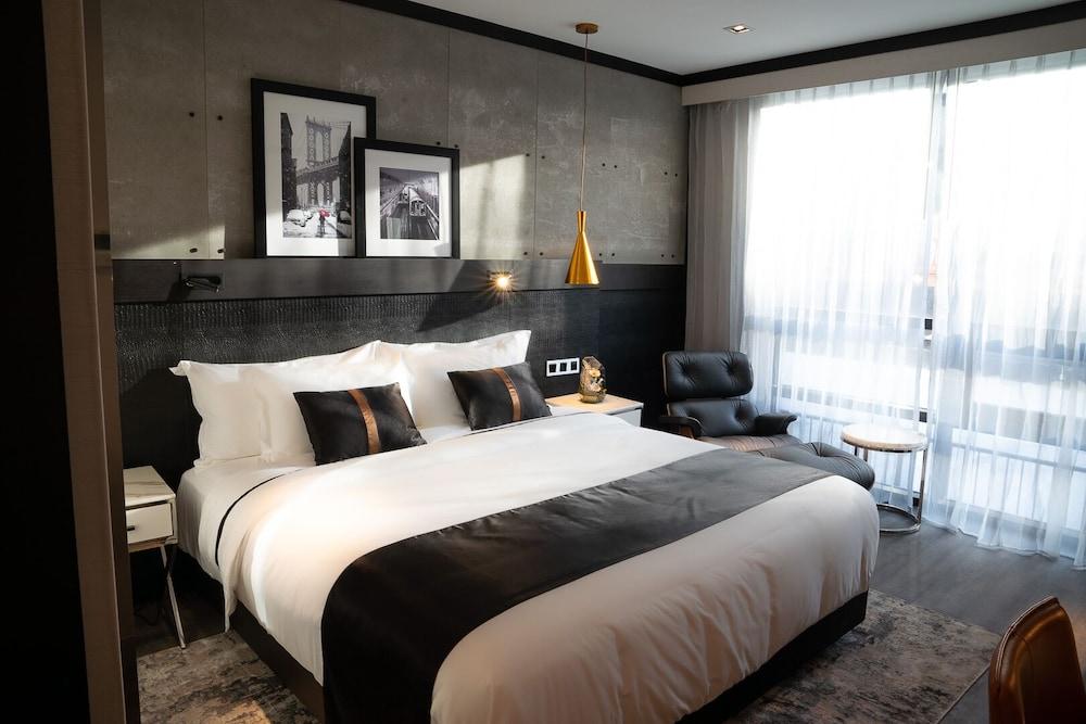 42 Hotel photo 4
