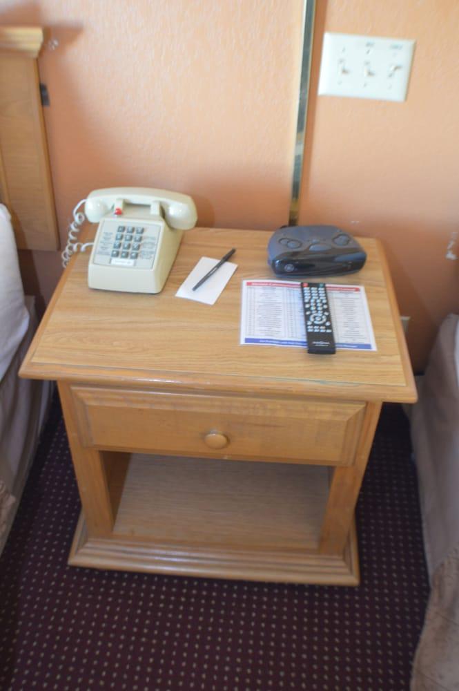 Old Towne Motel photo 25