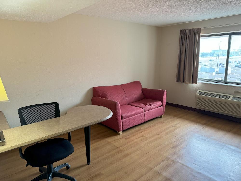 Sycamore Suites photo 48