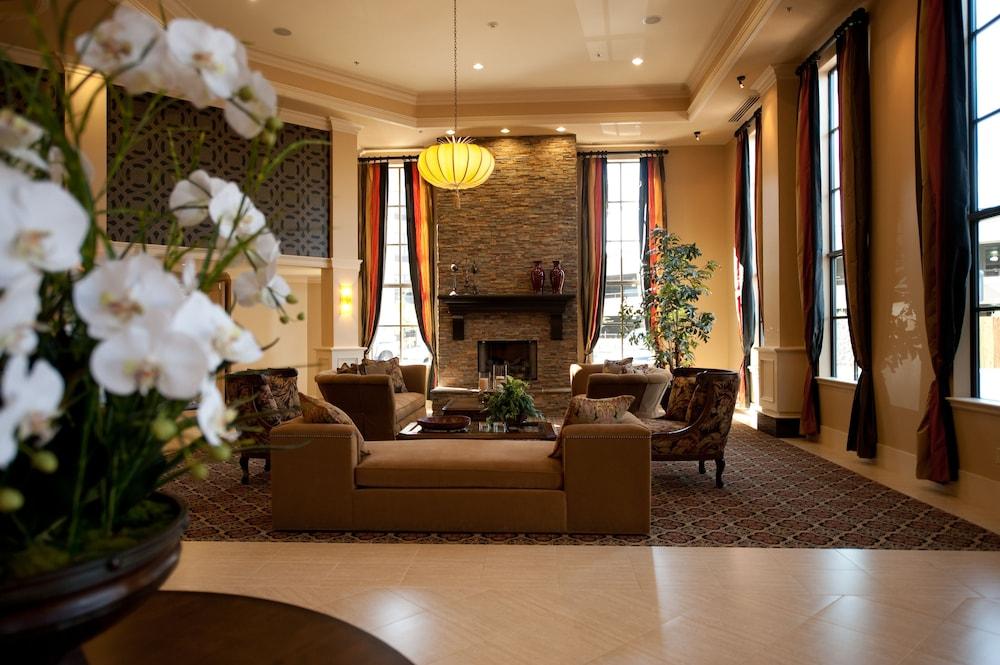 Grand Hotel at Bridgeport photo 9