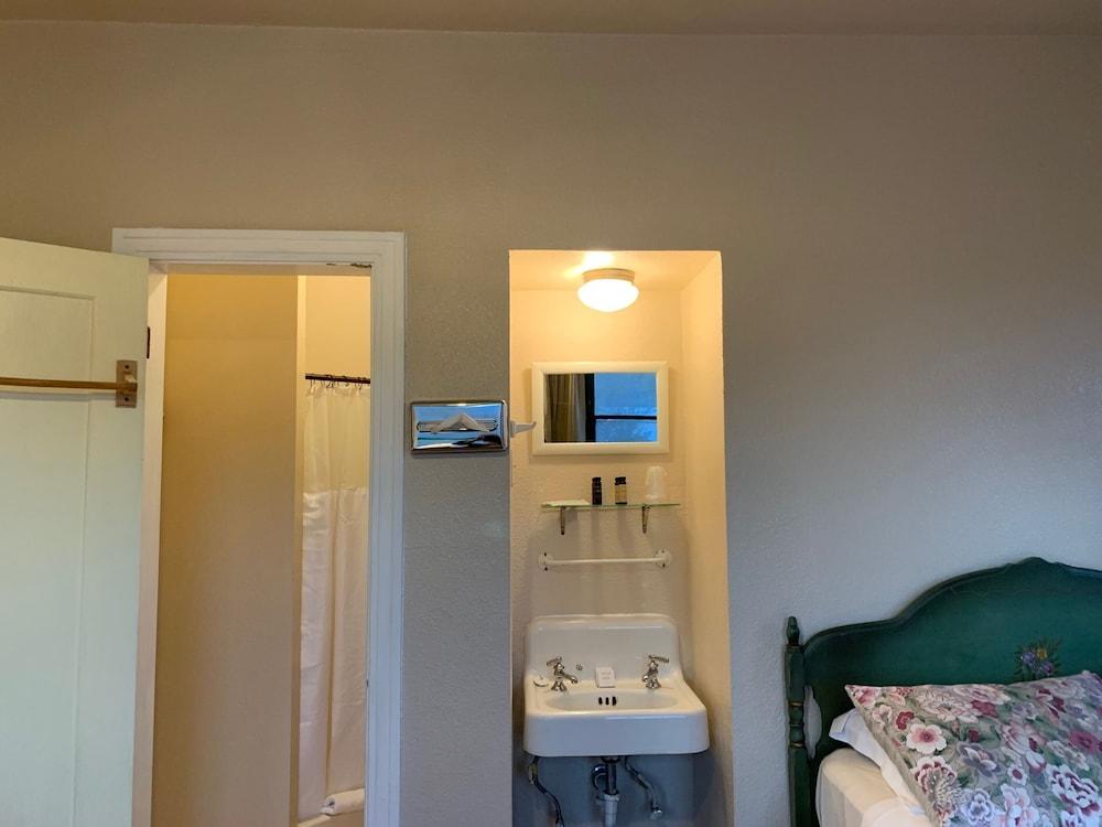 Winnedumah Hotel photo 8