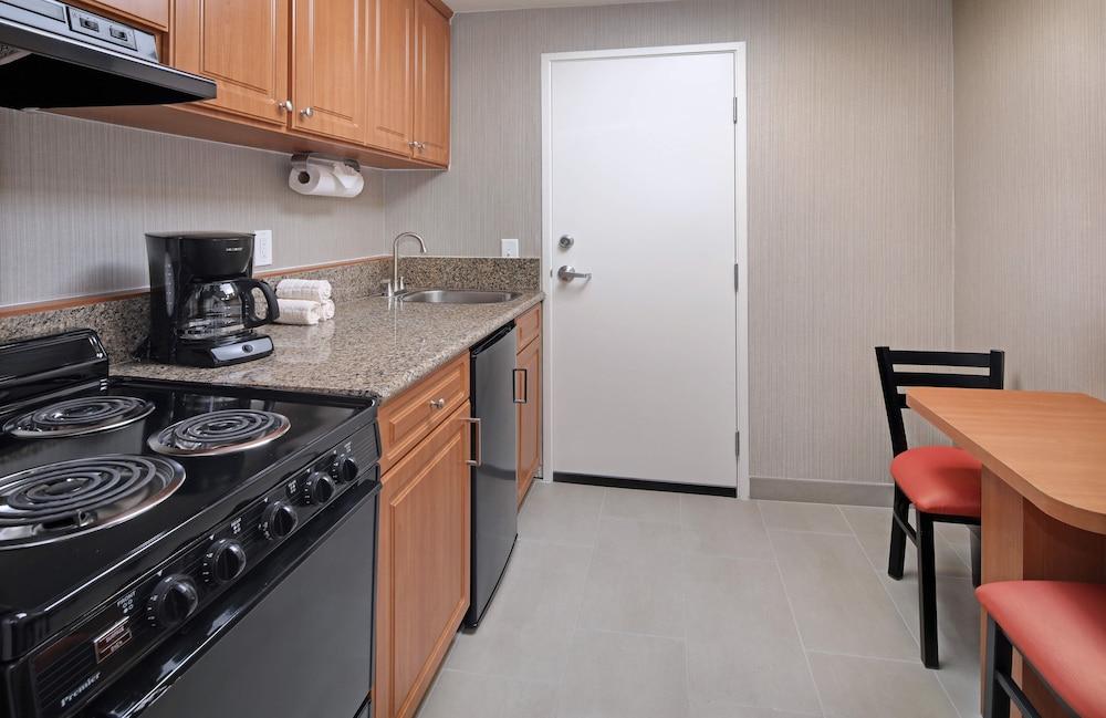 Tropicana Inn and Suites photo 13
