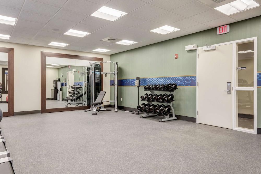 Hampton Inn St. Louis Wentzville photo 31