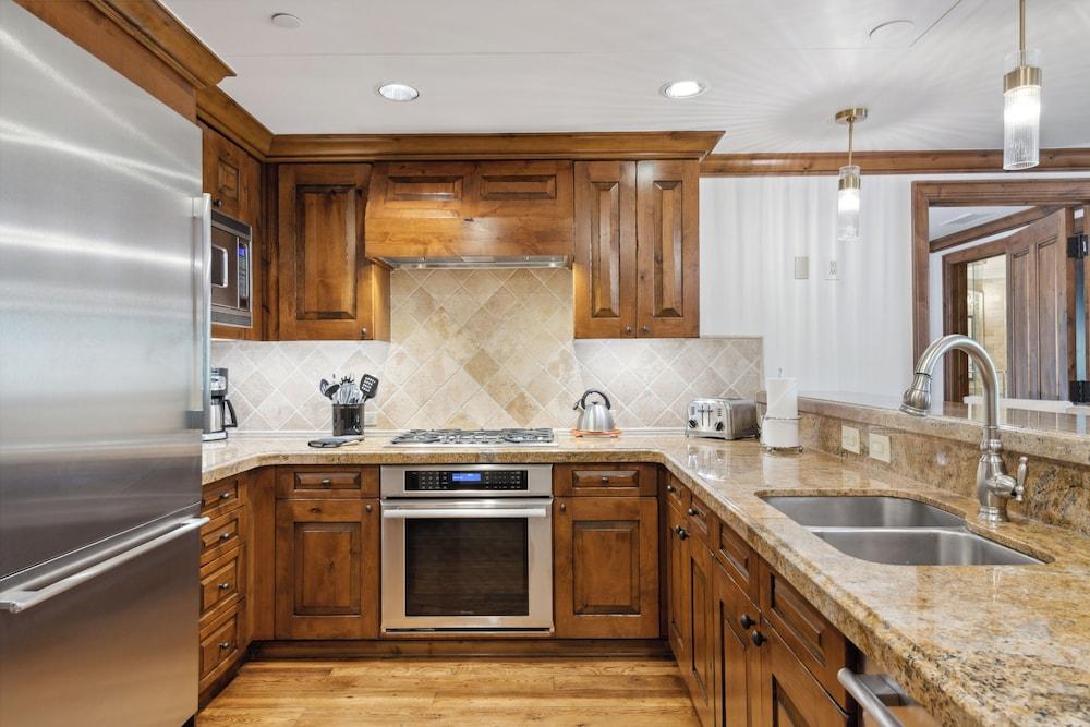 The Aspen Mountain Residences photo 67
