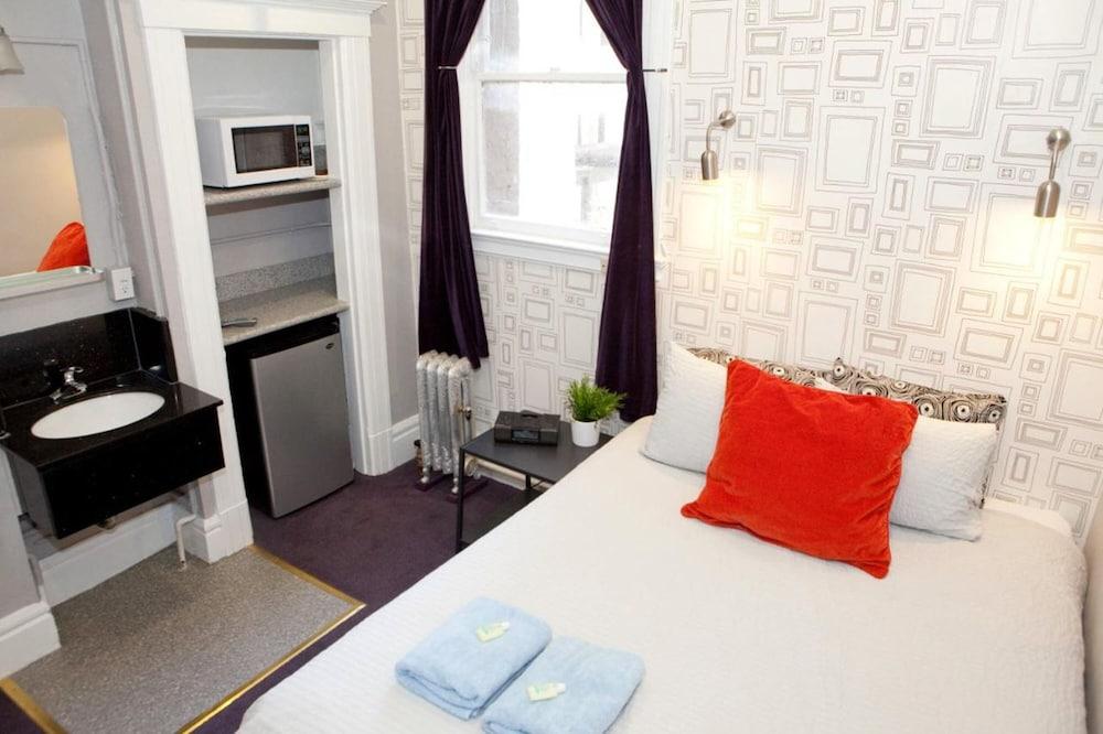 Ansonia Hotel - Hostel photo 7