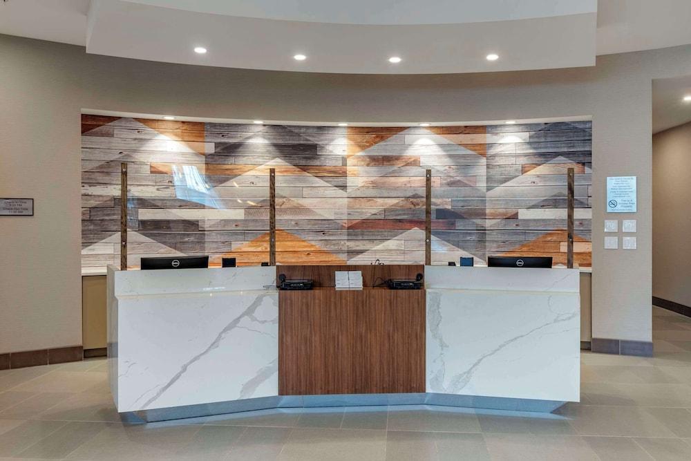 DoubleTree by Hilton Greenville Woodruff Road photo 45