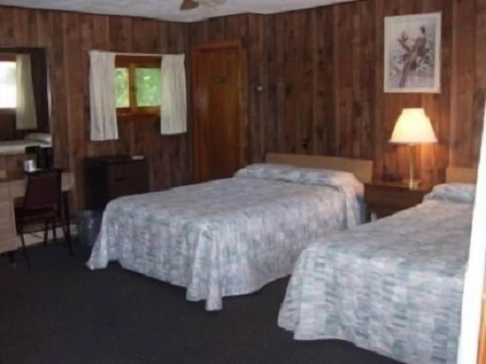Moose Brook Motel photo 4