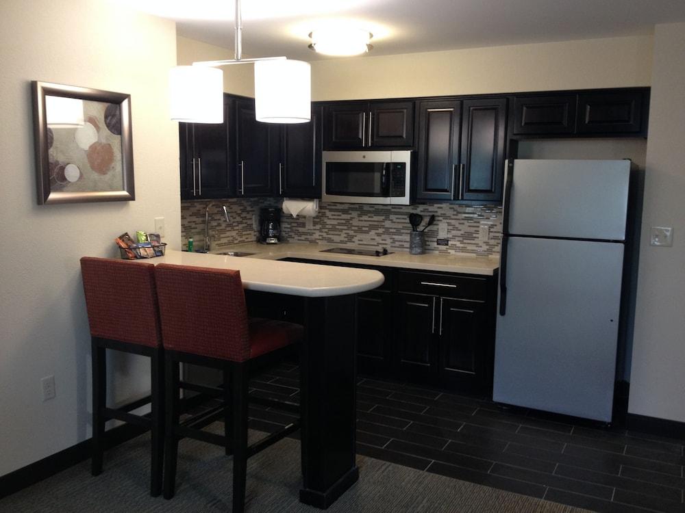 Staybridge Suites Schererville by IHG photo 31