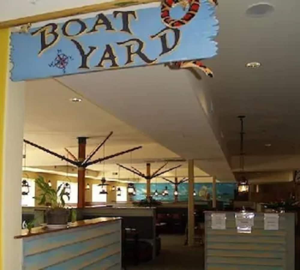 Big Splash Adventure Indoor Water Park & Resort photo 8