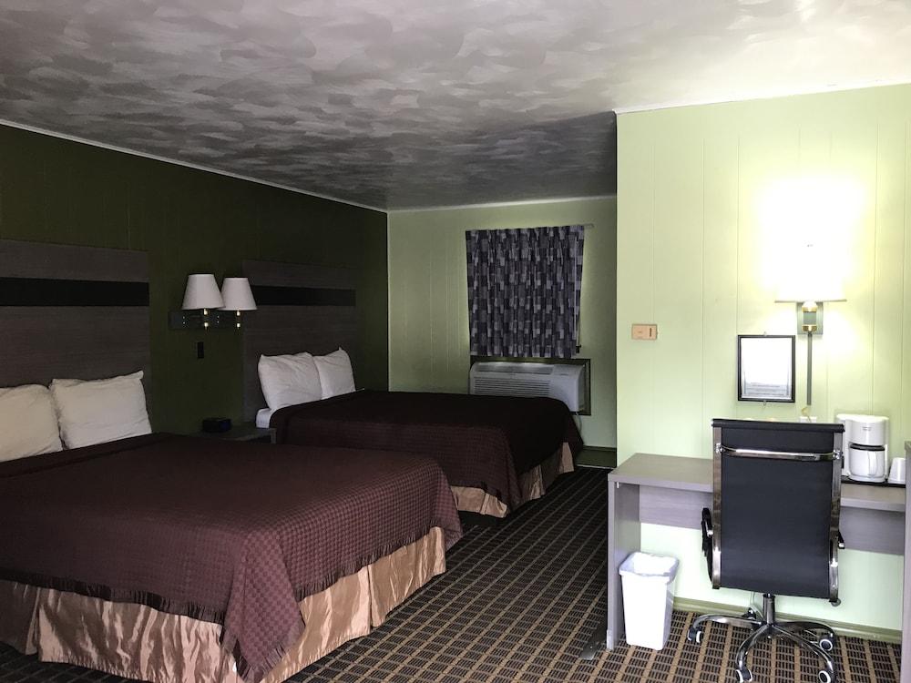Parkview Motel photo 34