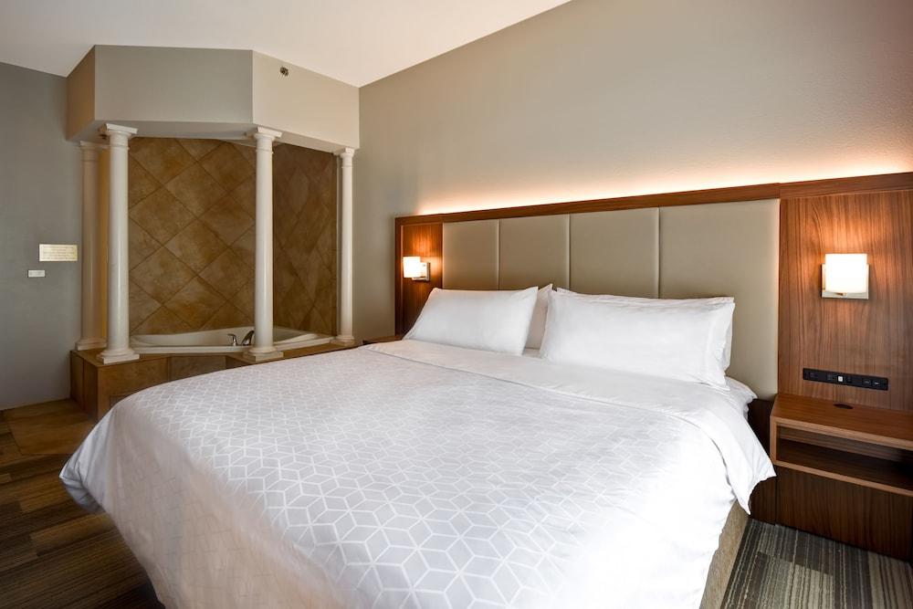 Holiday Inn Express & Suites Schererville by IHG photo 6