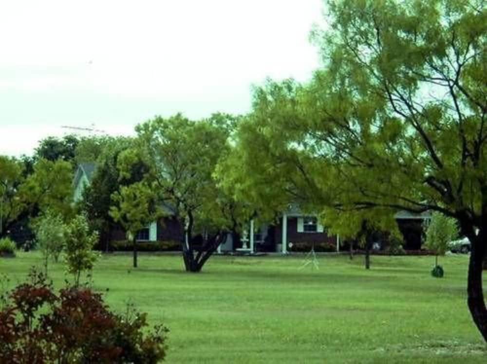 Old Irish Inn photo 52
