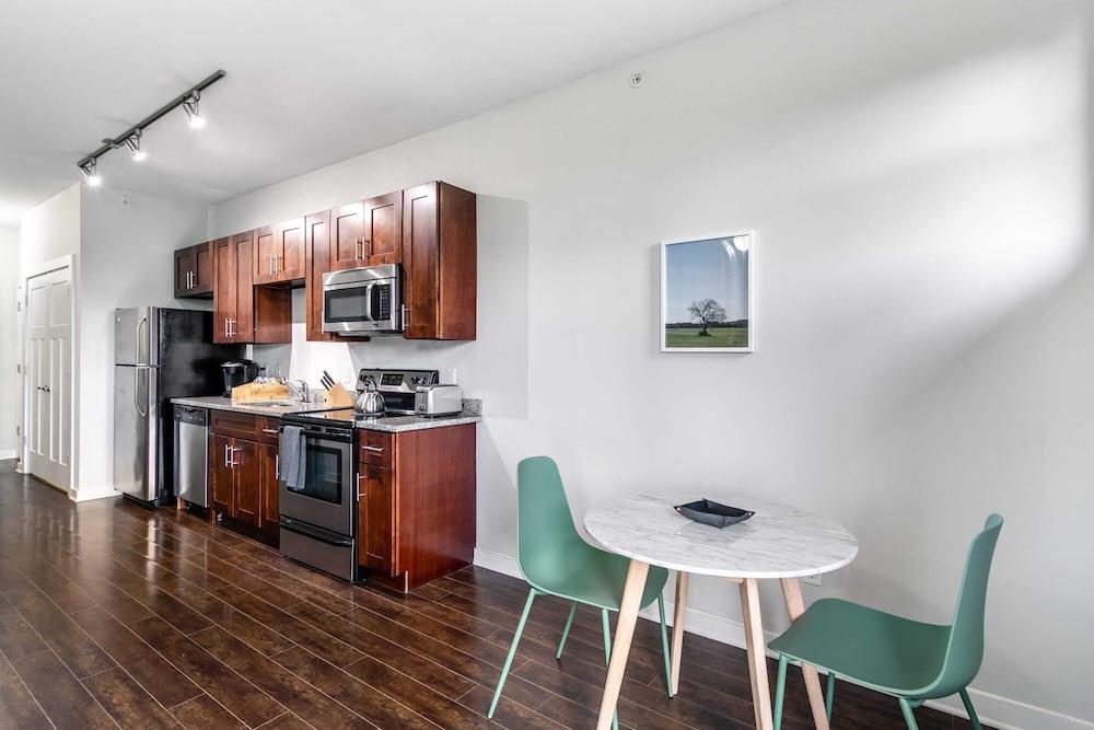 CozySuites Music Row photo 49
