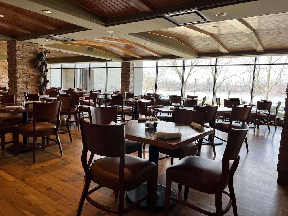 Radisson Hotel La Crosse photo 21